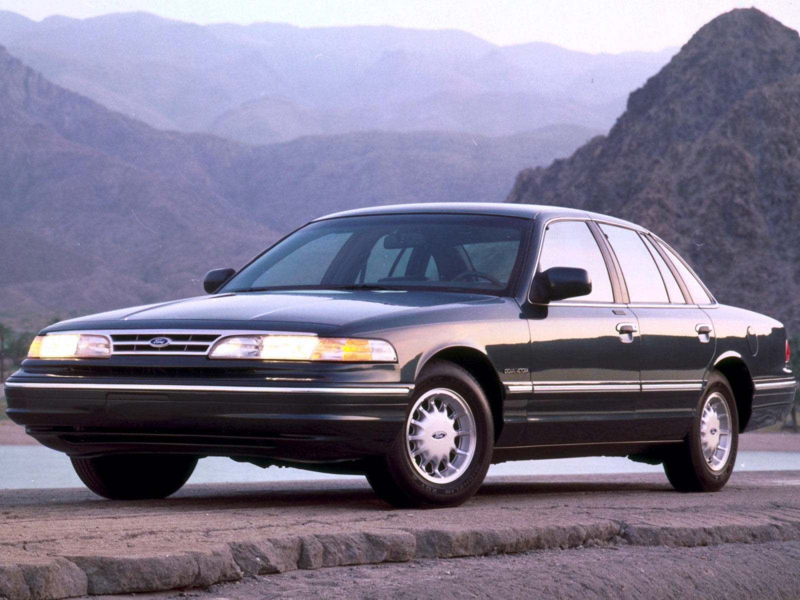 Ford Crown-Victoria
