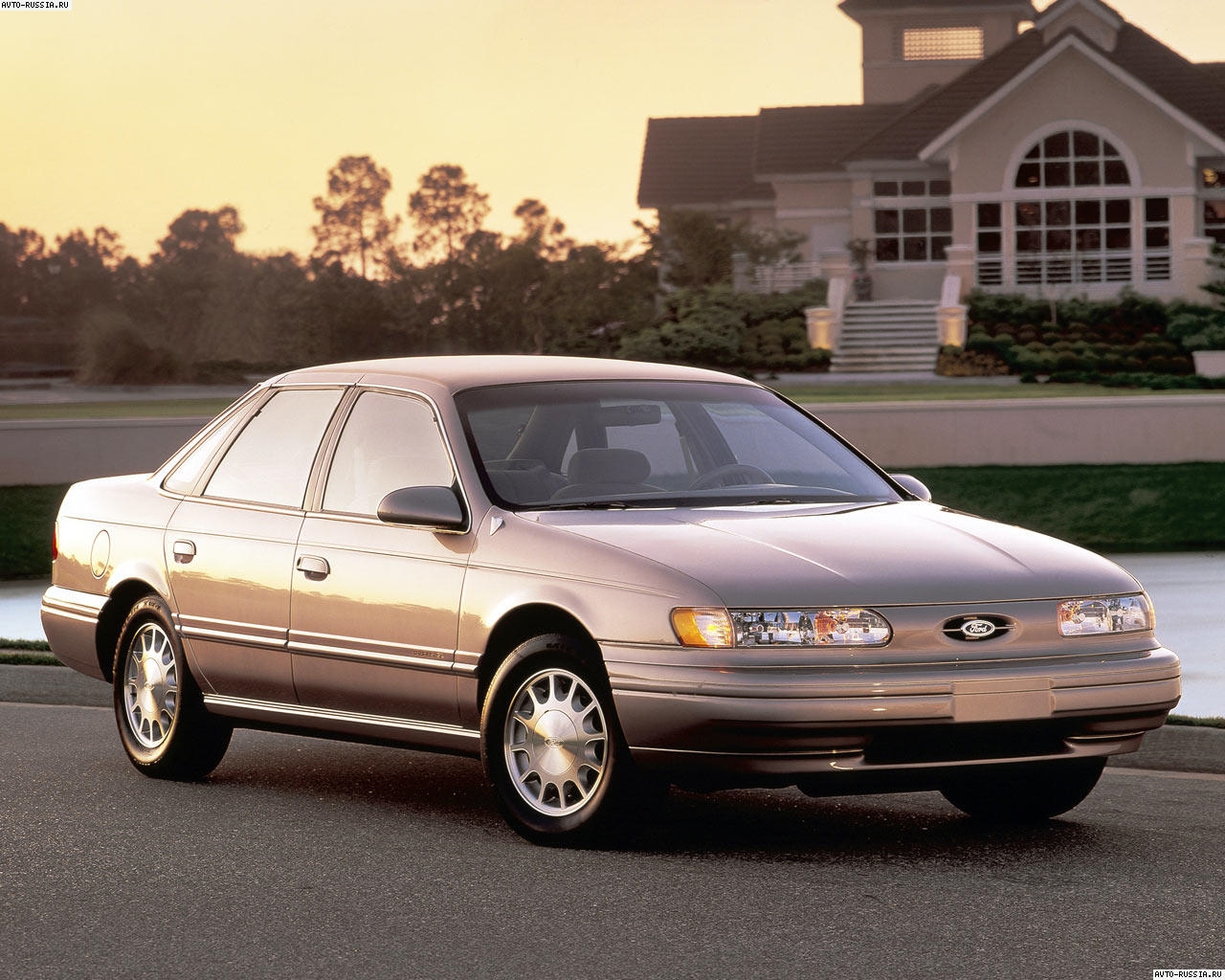 Ford Taurus