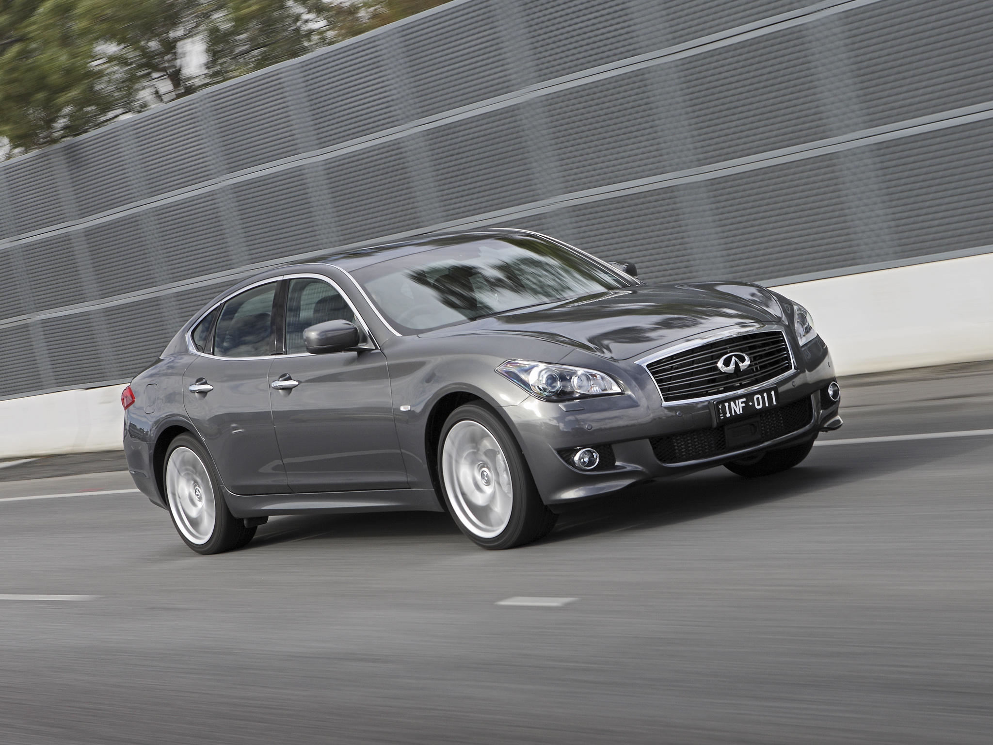 Infiniti M35