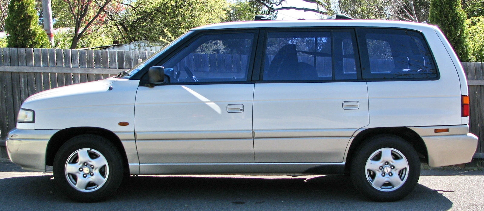 Mazda MPV