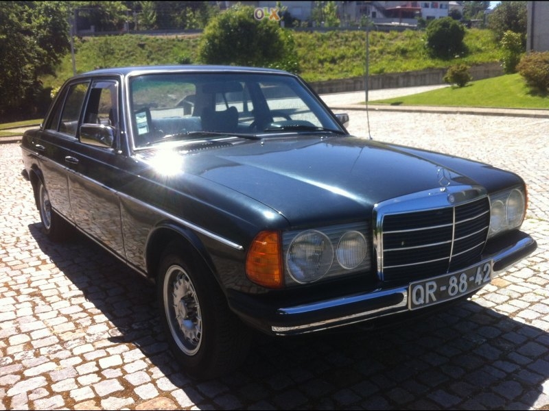 Mercedes-Benz 220