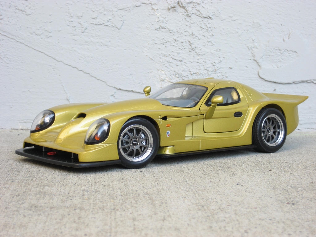 Panoz Esperante