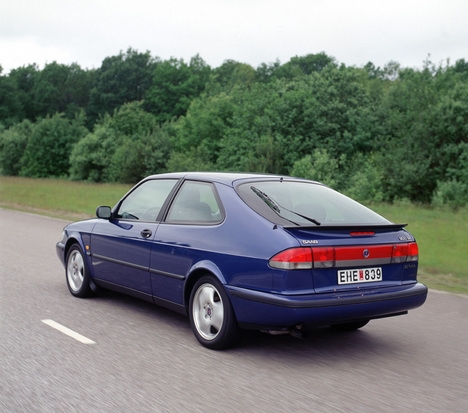Saab 900