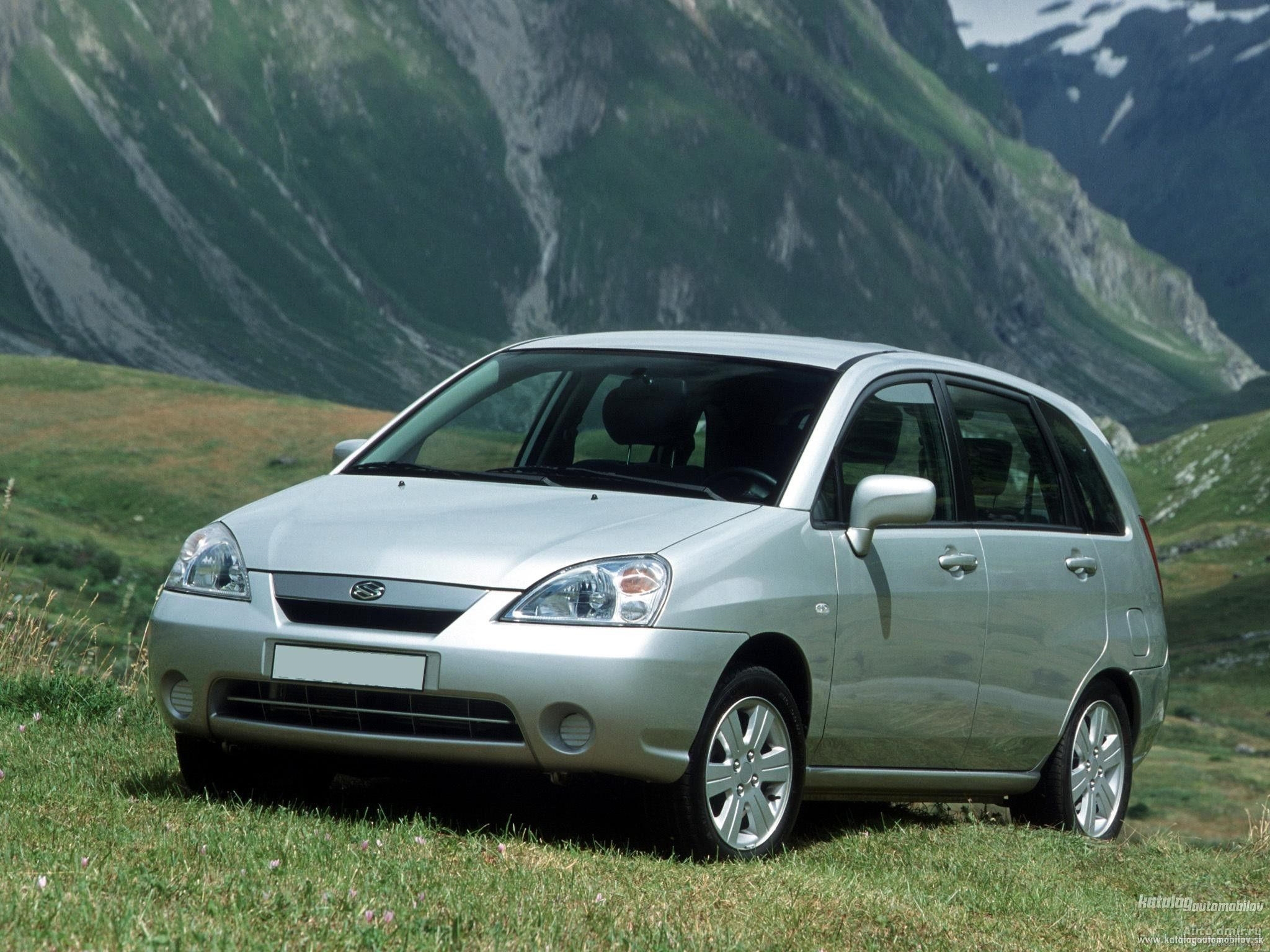 Suzuki Liana
