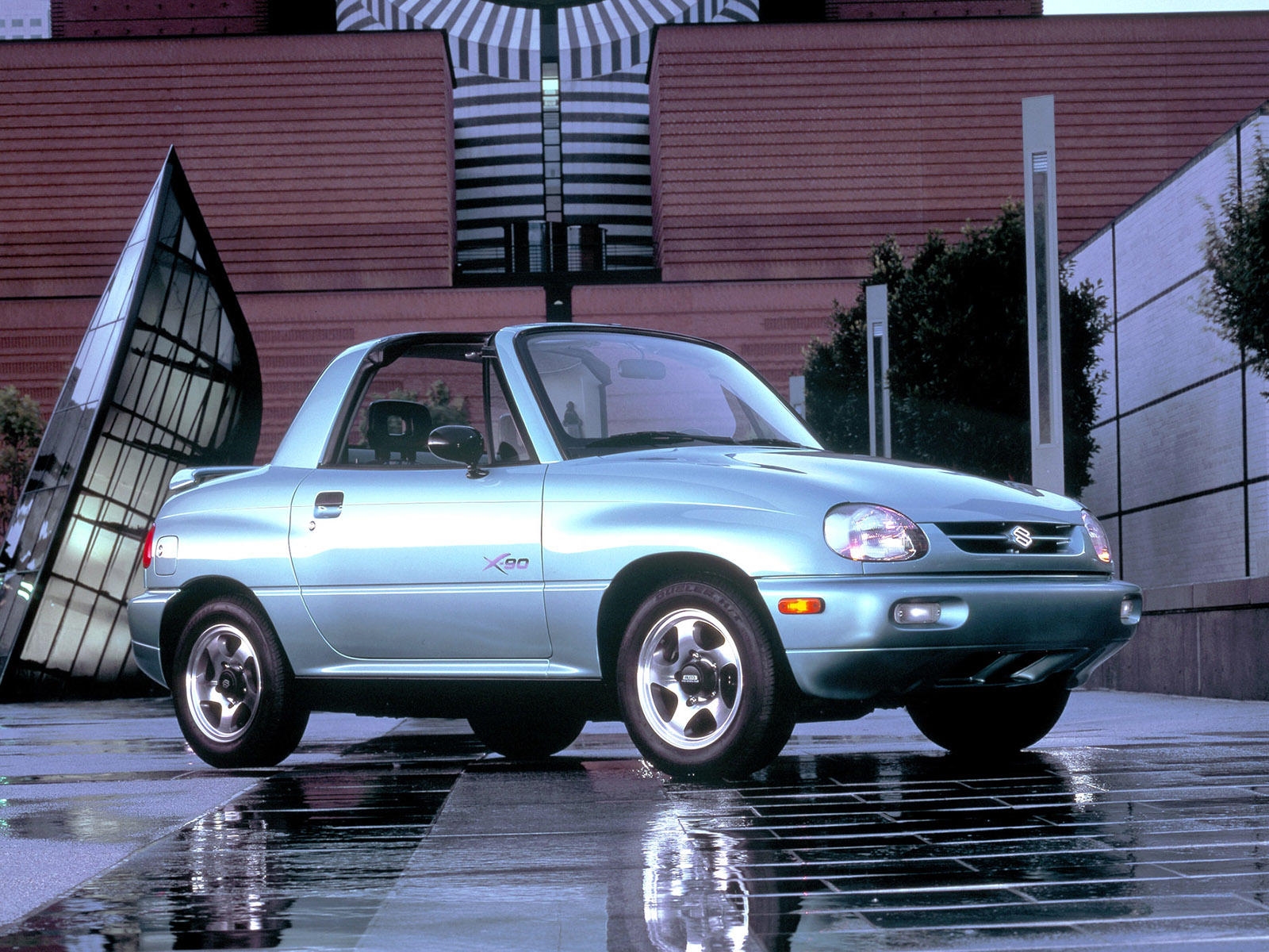Suzuki X-90